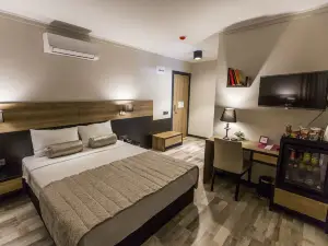 Kalevera Hotel