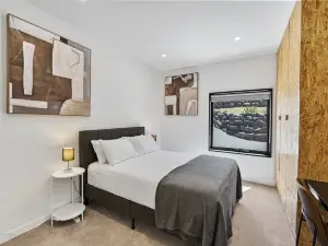 Stylish Home with Outdoor Area & Spectacular Views