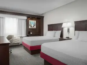 Hampton Inn & Suites Omaha-Downtown