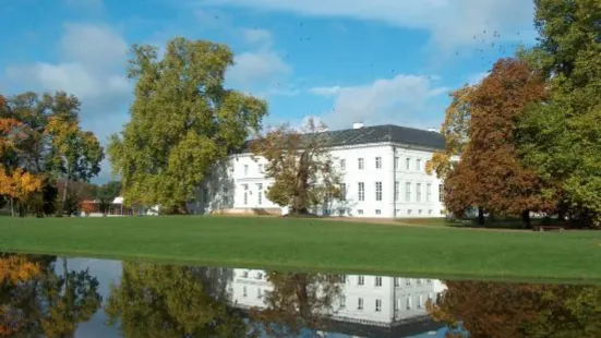Hotel Schloss Neuhardenberg
