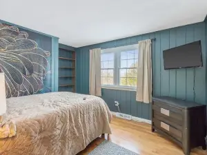 Sleeps 16, Nerf Wall, Game Room, Fully Fenced Yard