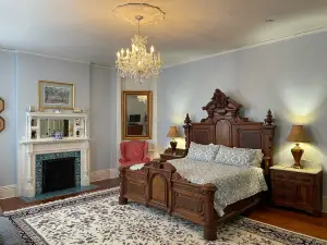 Godley Manor