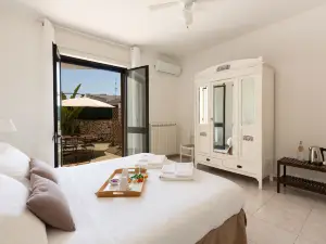 Biancaleuca Rooms & Suite
