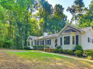 Private Yard & Deck: High Point Home Base!