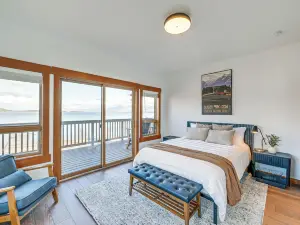 Walk to Flathead Lake: Polson Home w/ Balcony