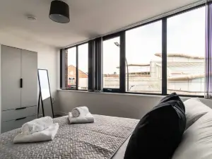 Bright 1 Bed Apartment in Central Wrexham