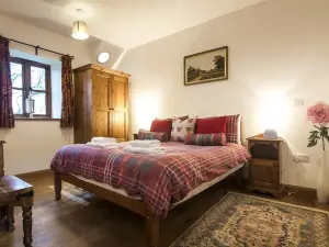 Orchard Cottage - Barn Conversion - Beavers Hill