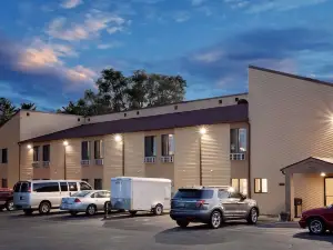 Super 8 by Wyndham Canton IL