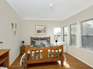 Ronelle Cottage