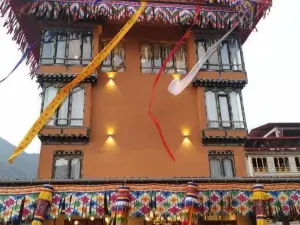 Ludrong Hotel