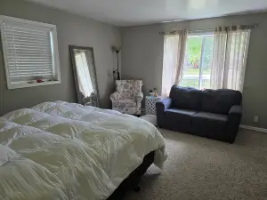 Spacious home in a convenient location to downtown and boat launch!