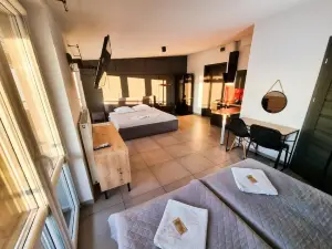 Orange Tree Hotel