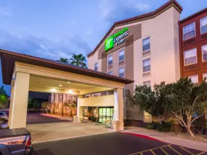 Holiday Inn Express & Suites PHOENIX AIRPORT by IHG