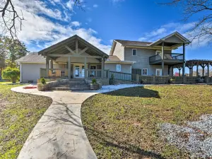 Serving Southern Charm at This Clarkesville House!