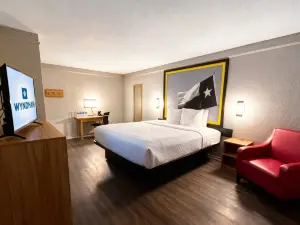 Super 8 by Wyndham Nacogdoches Near University