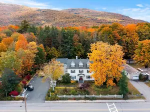 Launchpoint Lodge