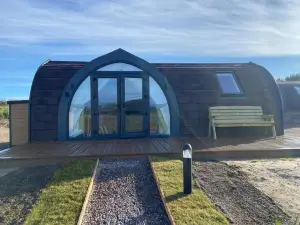 Dornoch Pods