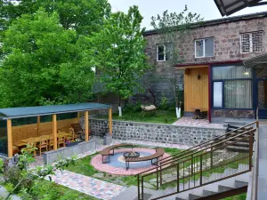 Hayi Tun Guest House
