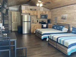 Beautiful Serene Studio Cabin!