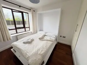 Family Friendly Mullingar Self Catering Apartment on Park Hotel Grounds