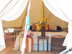 Iluka Retreat Glamping Village & Group Lodge Accommodation
