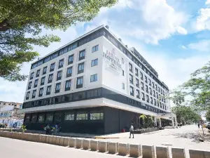 ซาโรวา อิมพีเรียล โรงแรม, คิซูมู