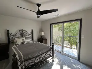 Beautiful Chateau by the Kings River and only minutes away from the  Sierras.