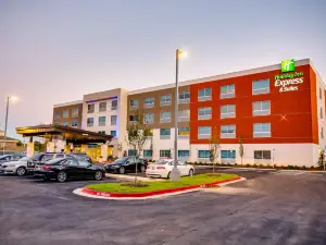 Holiday Inn Express & Suites RUSSELLVILLE by IHG