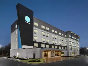 Tru by Hilton Greenville Woodruff Road
