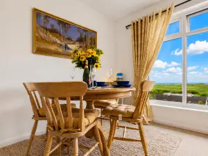 St Catherine’s Apartment - 2 Bedroom - Penally