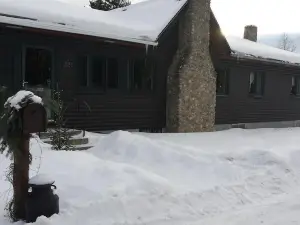 Deer Mountain Lodge & Wilderness Resort