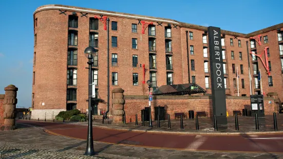 Holiday Inn Express Liverpool - Royal Albert Dock