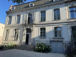 La Maison de la Duchesse de la Vallière - Parking privé Gratuit