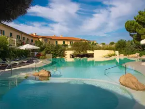 ทอมโบโล ทาลัสโซ แอนด์ บีช รีสอร์ต