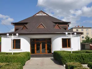 Medelean Hotel