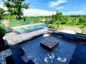Aya Farm Resort - Cabin 2 with Pool
