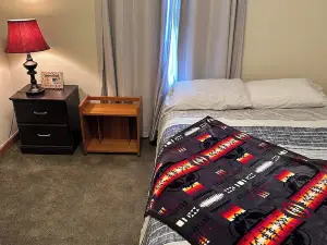 Beautiful Location, super close to hiking trails as well as breathtaking scenery