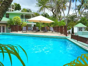Marigot Beach Club & Dive Resort