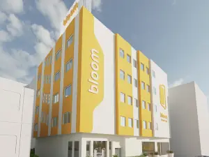 Bloom Hotel - Karol Bagh