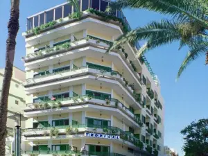 Hotel Tropical
