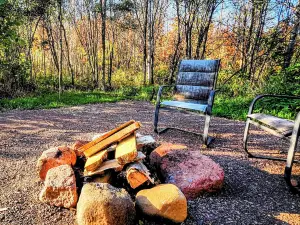 Maple Grove Lodging