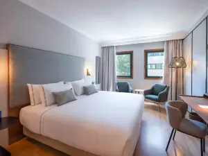 Hotel Santiago Plaza Affiliated by Meliá