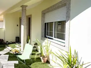 Charming Cozy Retreat - Terrace & Private Balcony