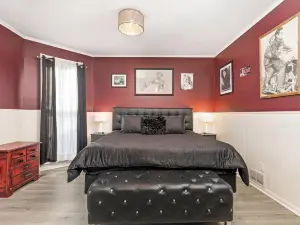 Beautiful 3 bedroom uniquely designed home for small to large families! Pets ok!