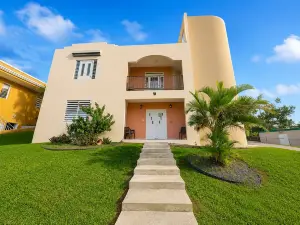 Colinas del Atlantico Vacational House 2nd Floor