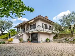 Panorama Villa Nestled Among the Vineyards Langhe