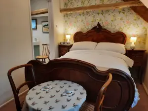 Cotswold Cottage B&B - 5 Minutes Walk from Village Pub