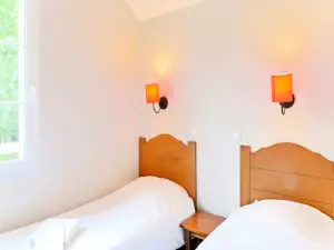 Holiday Home in Monflanquin Near Castles