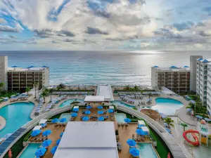 Hilton Cancun Mar Caribe All-Inclusive Resort