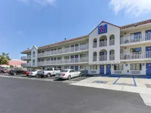 Motel 6 Watsonville, CA - Monterey Area
